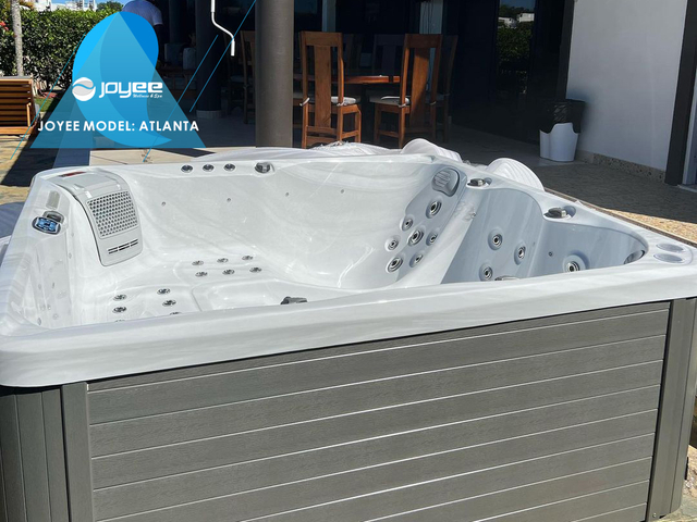 Hottub voor 5 personen