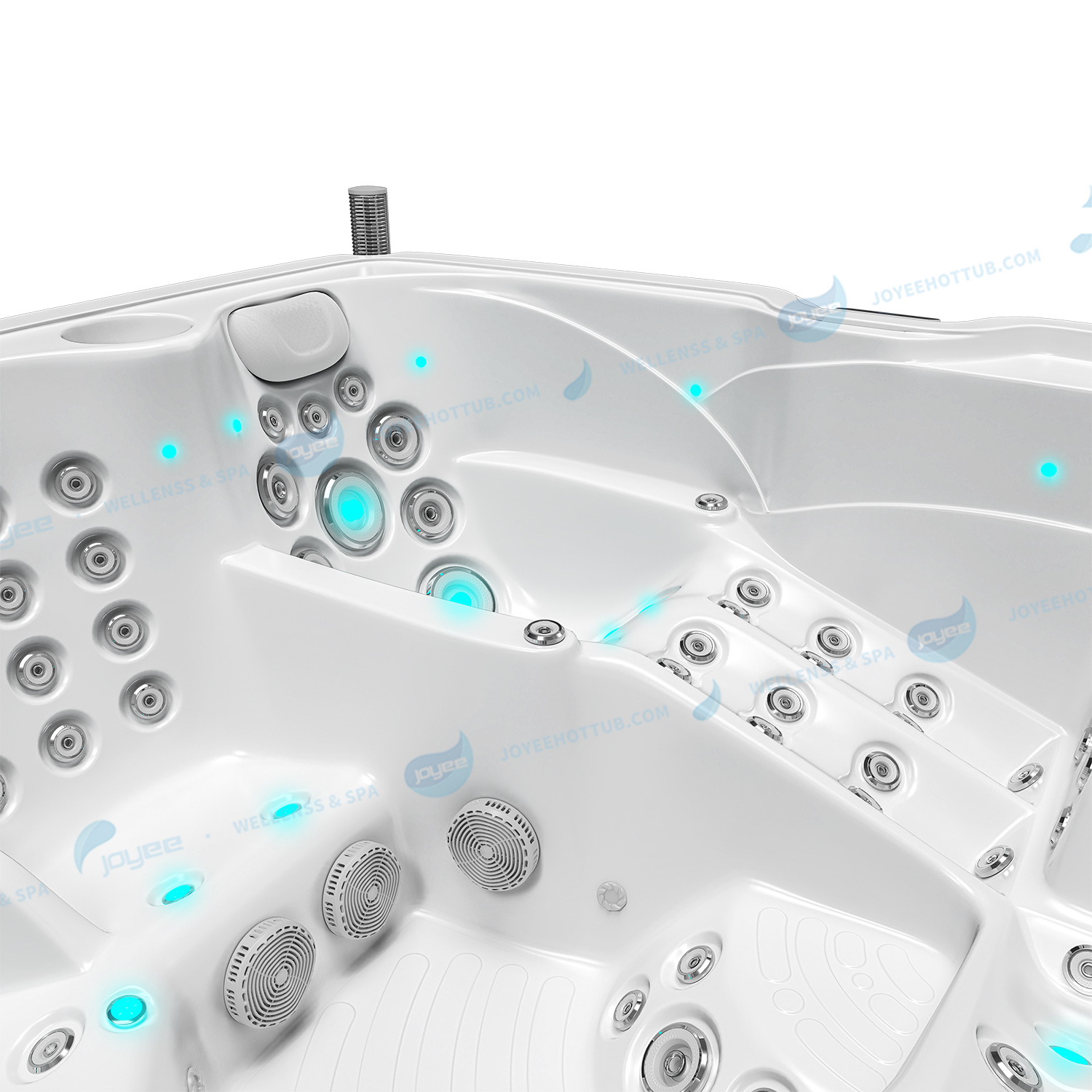 jacuzzi met 2 ligstoelen